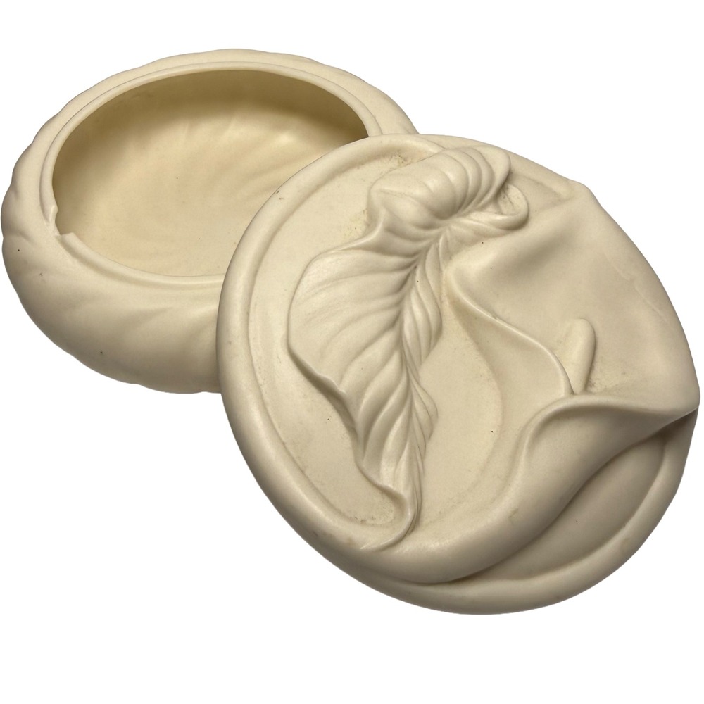 Art Nouveau Style White Bisque Porcelain Powder Box Relief Calla Lily Flower